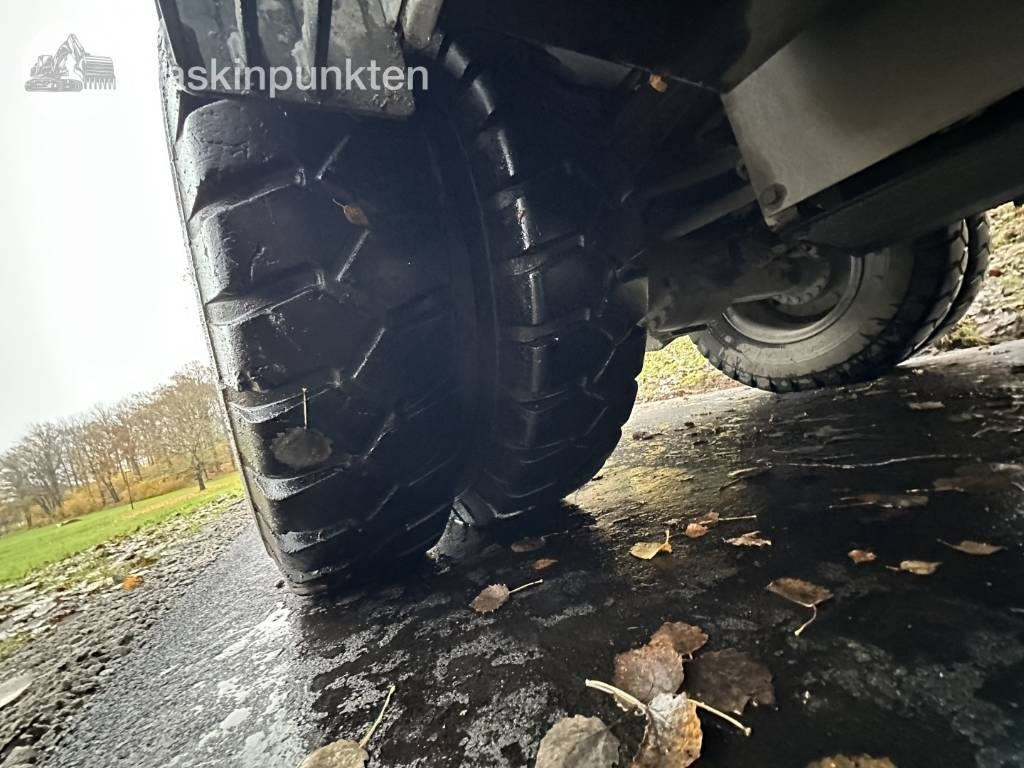 Excavadora de ruedas Komatsu PW 148-11 med vagn och redskap: foto 36