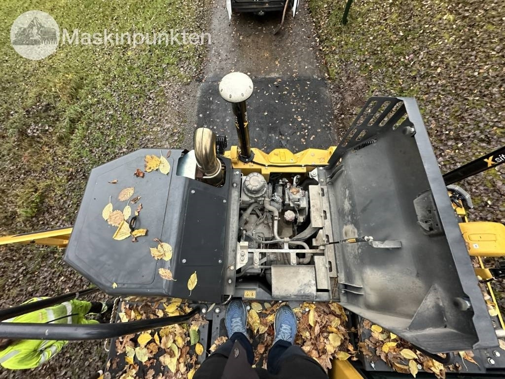 Excavadora de ruedas Komatsu PW 148-11 med vagn och redskap: foto 50