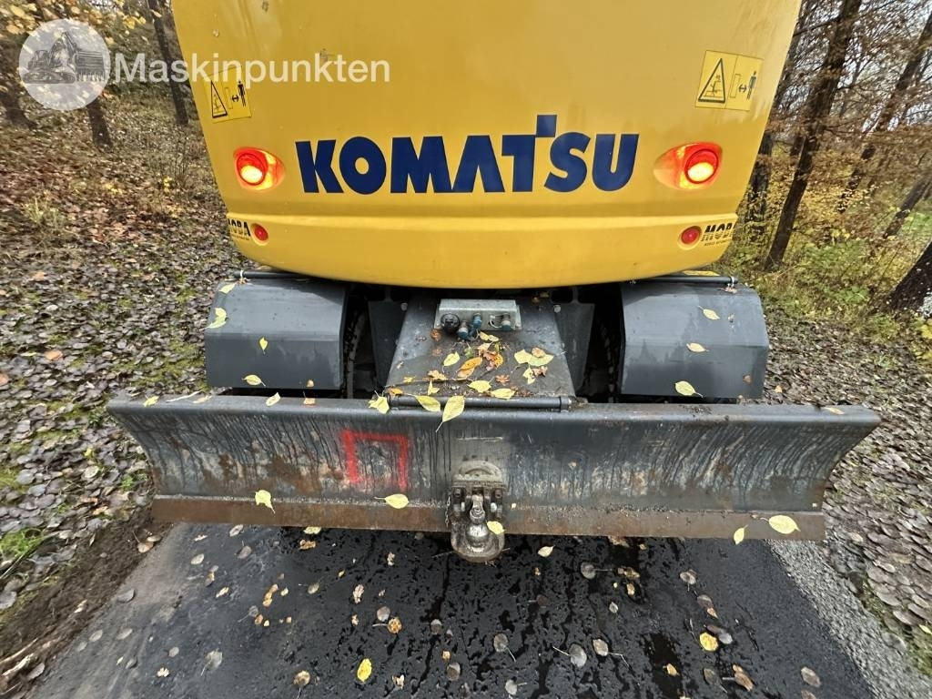 Excavadora de ruedas Komatsu PW 148-11 med vagn och redskap: foto 37