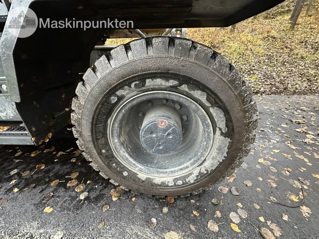 Excavadora de ruedas Komatsu PW 148-11 med vagn och redskap: foto 32