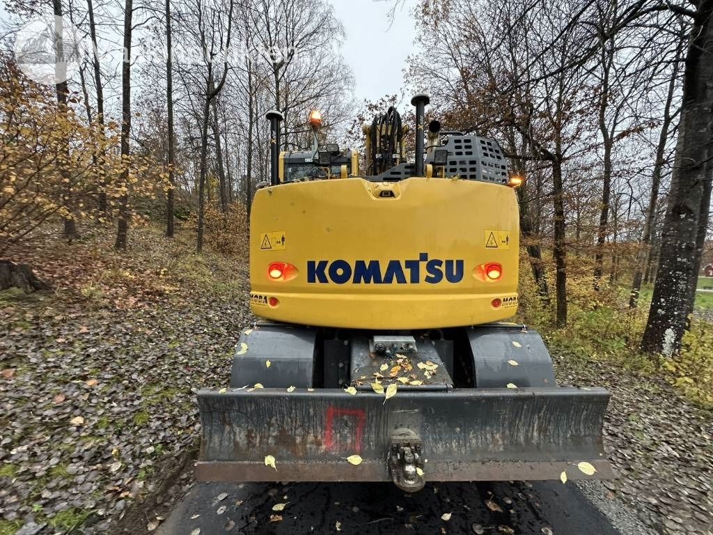Excavadora de ruedas Komatsu PW 148-11 med vagn och redskap: foto 7