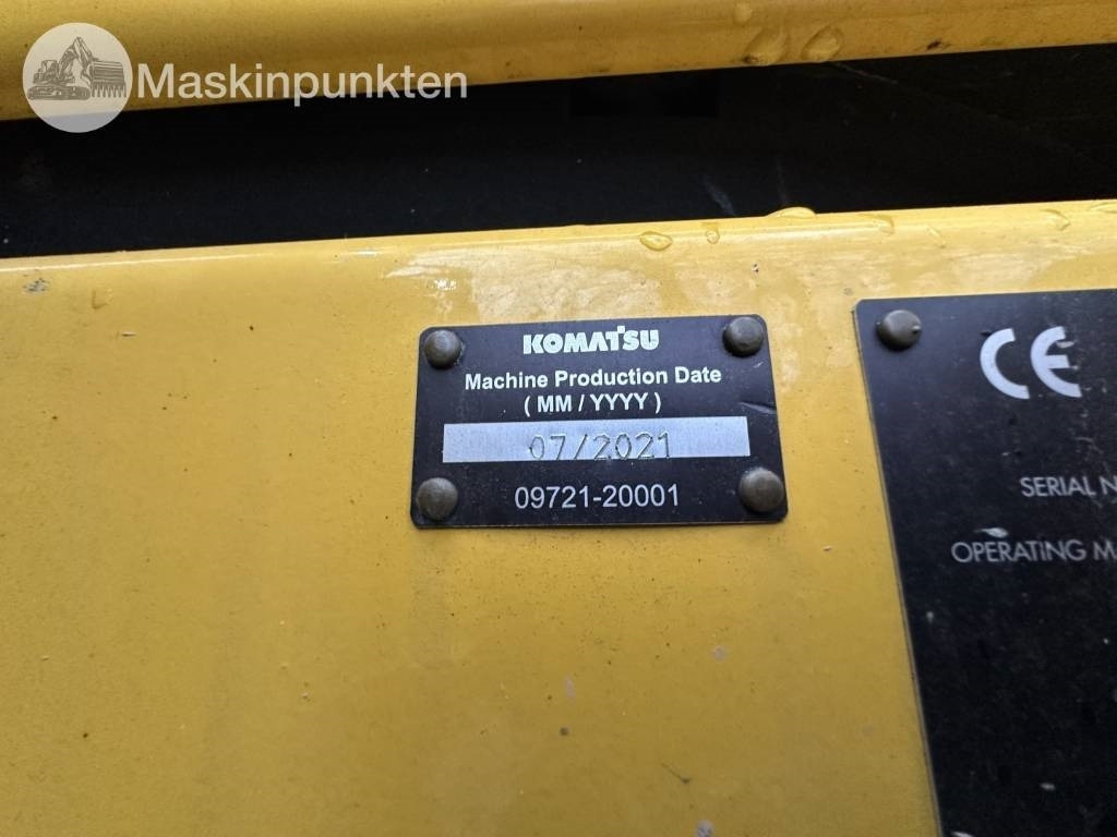 Excavadora de ruedas Komatsu PW 148-11 med vagn och redskap: foto 11