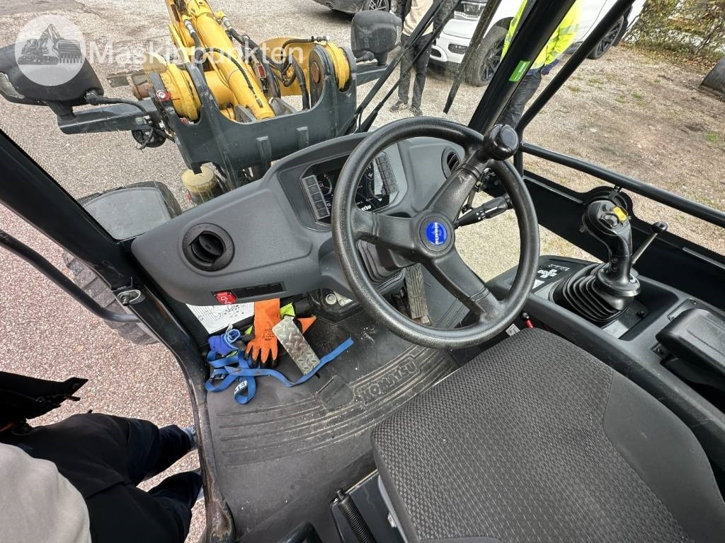Cargadora de ruedas Komatsu WA 70 M-8: foto 17