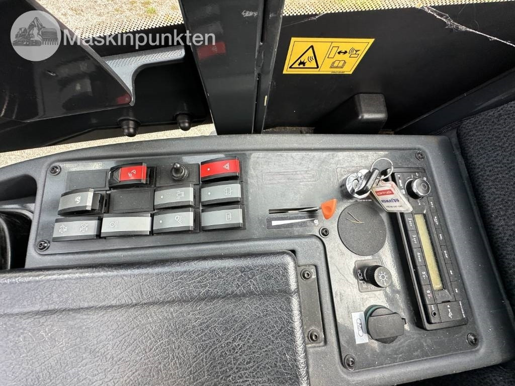 Cargadora de ruedas Komatsu WA 70 M-8: foto 22
