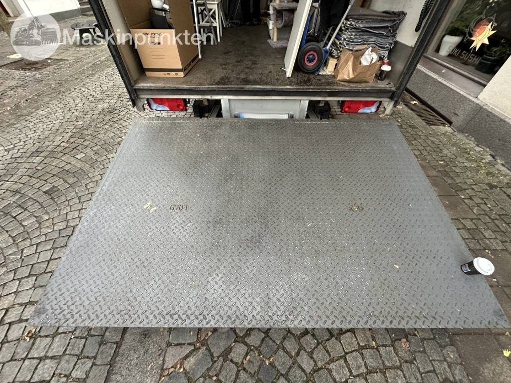 MAN TGL 12.190 - Camión caja cerrada: foto 5 MAN TGL 12.190 - Camión caja cerrada: foto 5