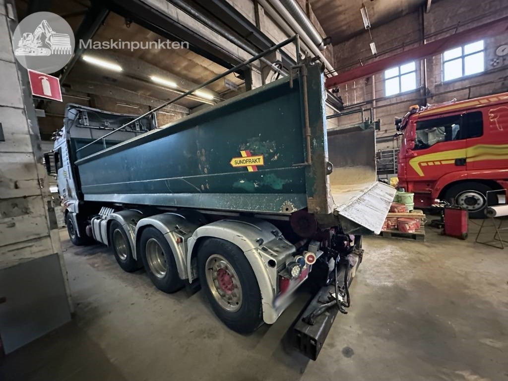 MAN TGX 35.540 - Camión multibasculante: foto 4 MAN TGX 35.540 - Camión multibasculante: foto 4