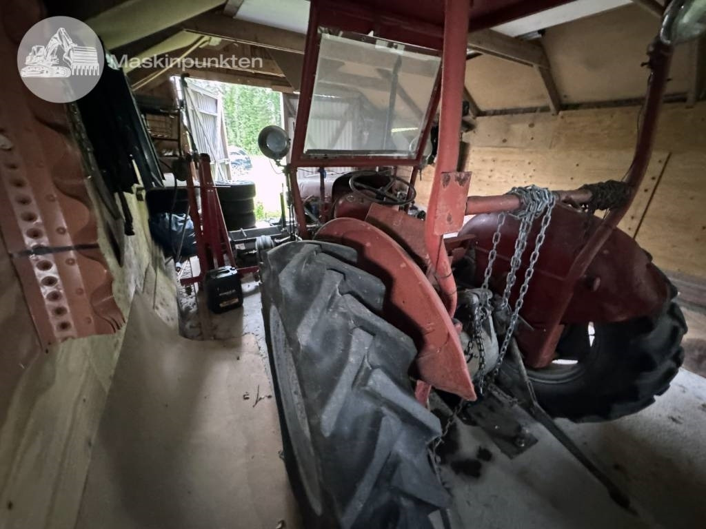 Massey Ferguson 35 - Tractor: foto 4 Massey Ferguson 35 - Tractor: foto 4