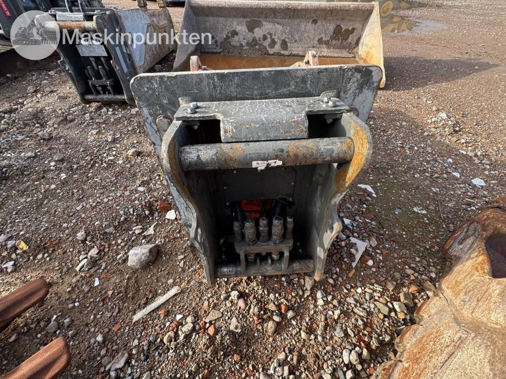 NPK SV 250 - Cizalla de demolición: foto 4 NPK SV 250 - Cizalla de demolición: foto 4