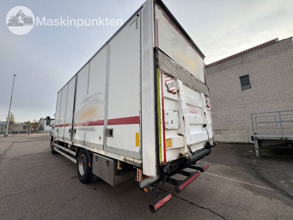 Scania P 320 - Camión caja cerrada: foto 2 Scania P 320 - Camión caja cerrada: foto 2