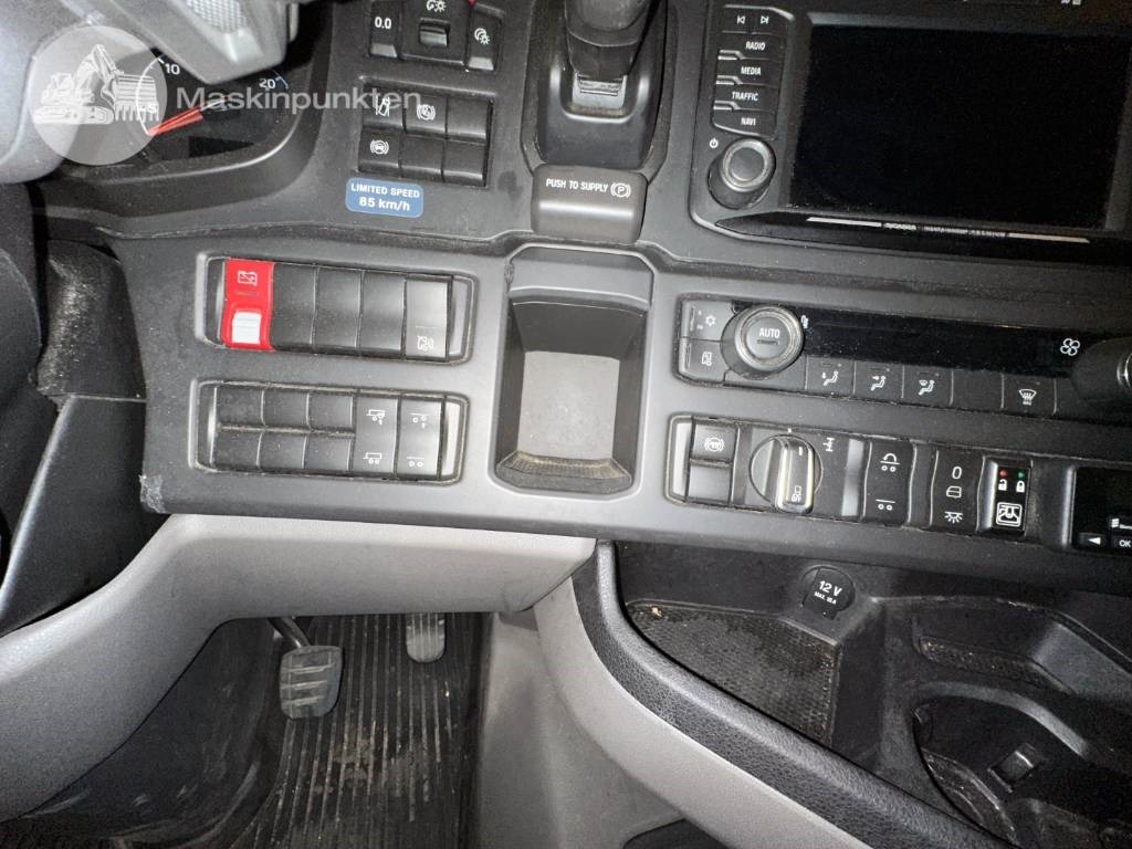 Camión caja cerrada Scania R 450: foto 20