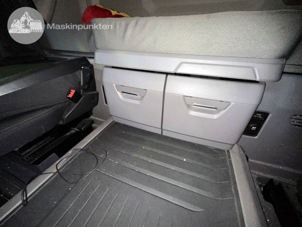 Camión caja cerrada Scania R 450: foto 27