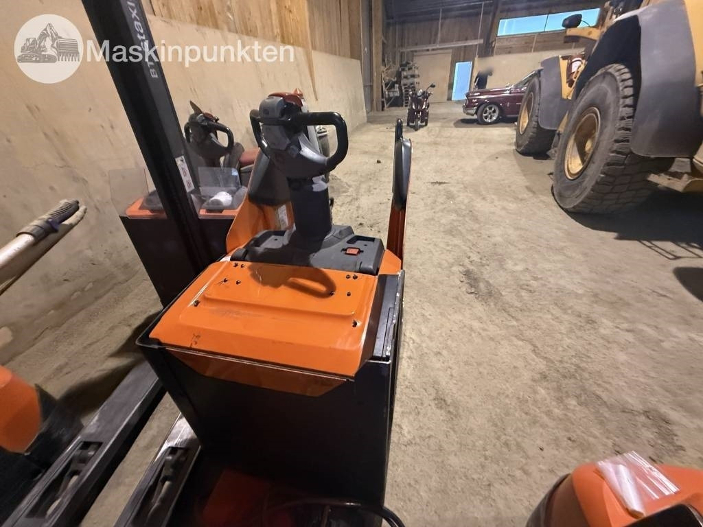 Toyota BT LPE 250 - Carretilla elevadora eléctrica: foto 4 Toyota BT LPE 250 - Carretilla elevadora eléctrica: foto 4