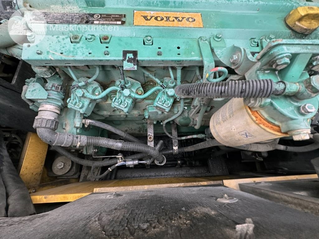 Excavadora de cadenas Volvo EC 210 B LC: foto 32