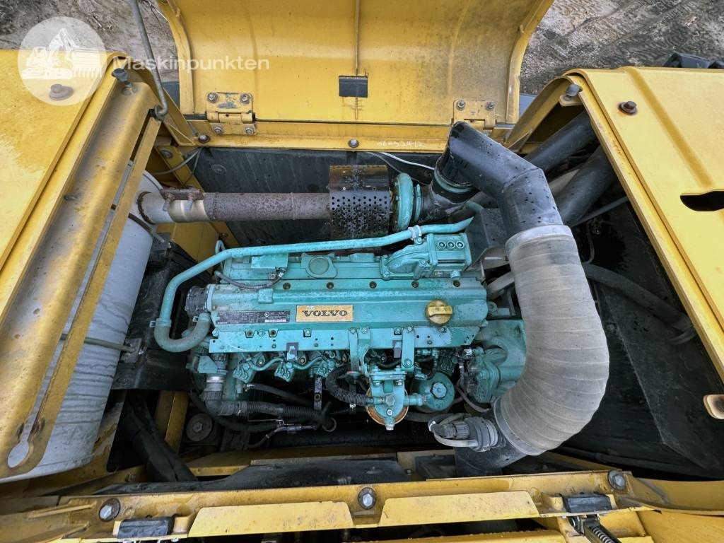 Excavadora de cadenas Volvo EC 210 B LC: foto 27