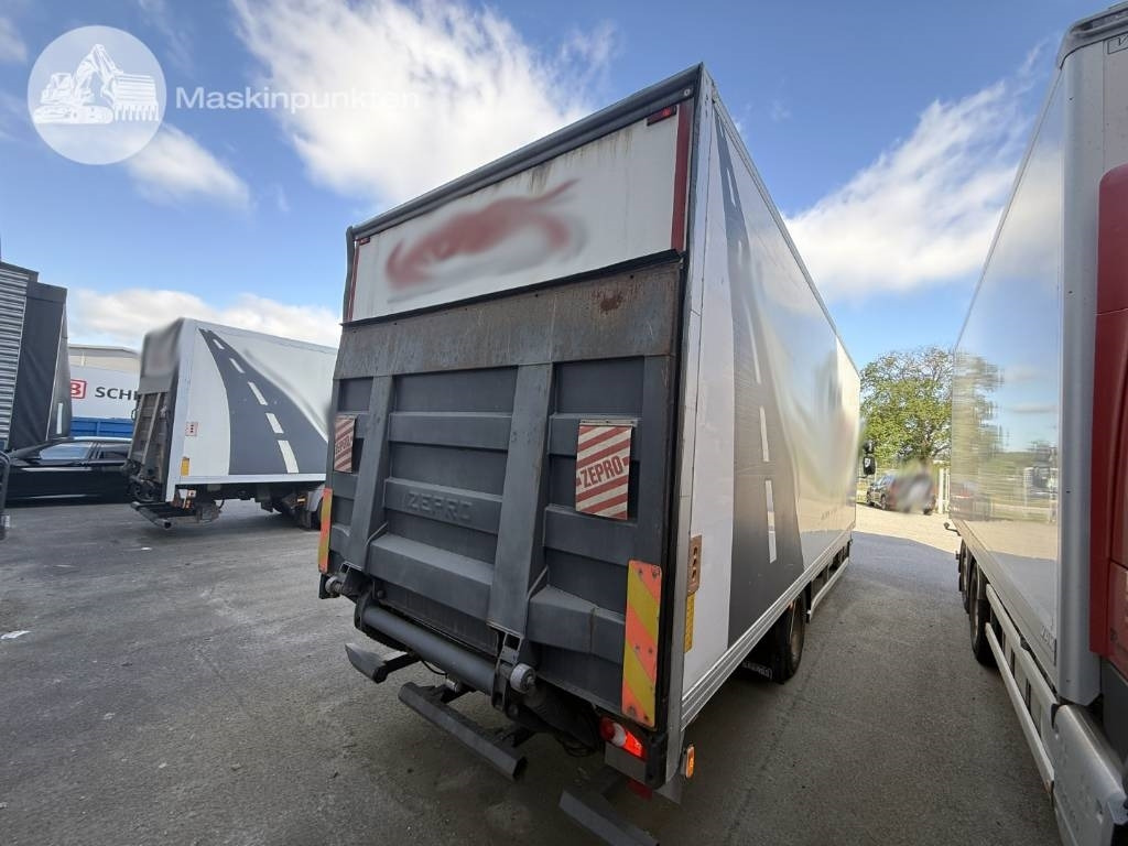 Volvo FL 240 - Camión caja cerrada: foto 4 Volvo FL 240 - Camión caja cerrada: foto 4