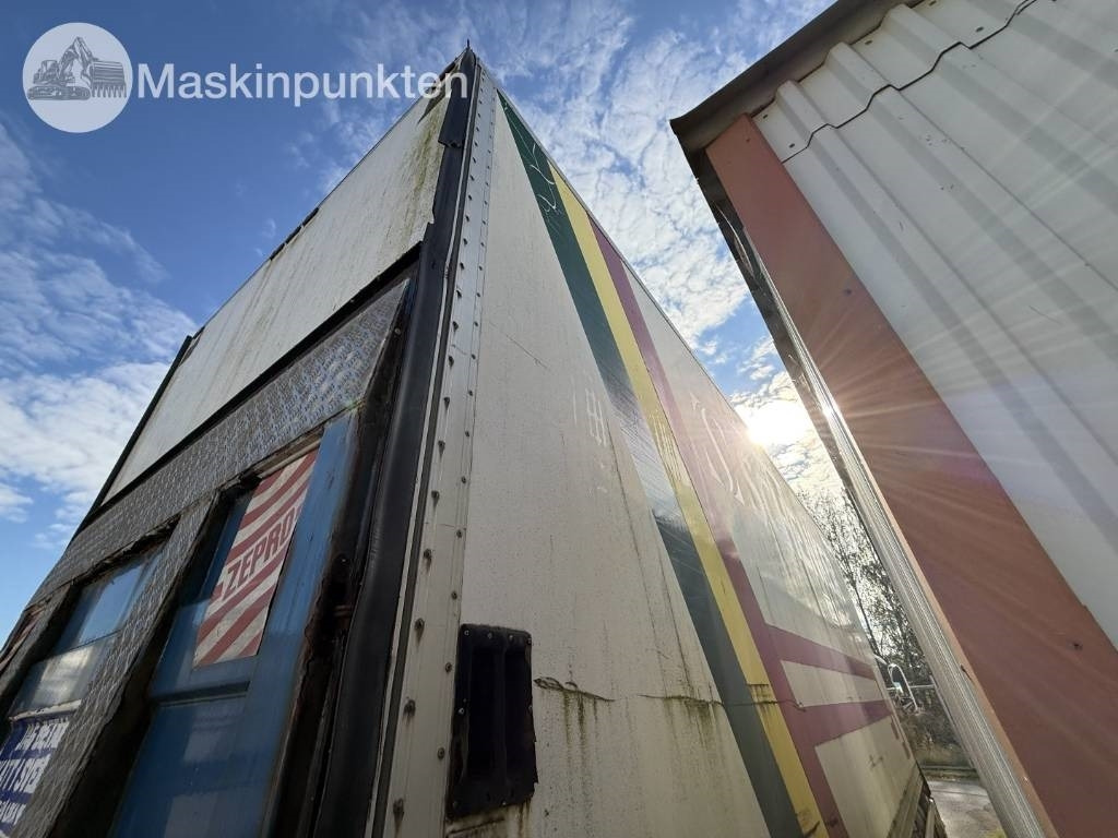 Camión caja cerrada Volvo FM 12: foto 26 Camión caja cerrada Volvo FM 12: foto 26