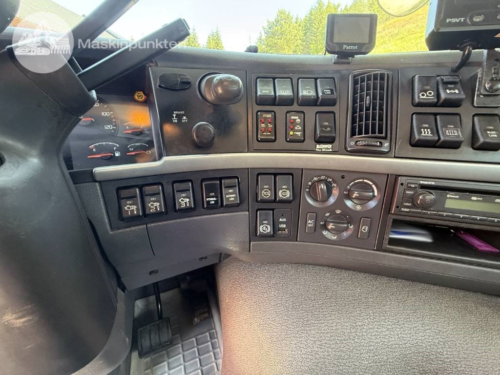 Camión grúa Volvo FM 330: foto 20