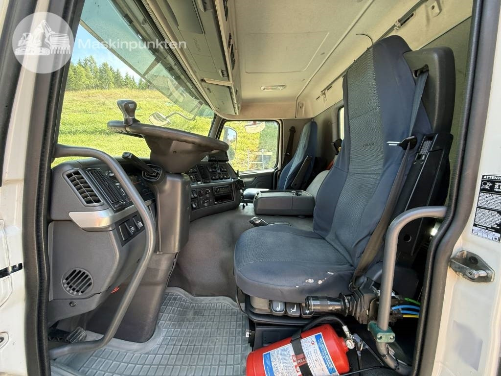 Camión grúa Volvo FM 330: foto 12