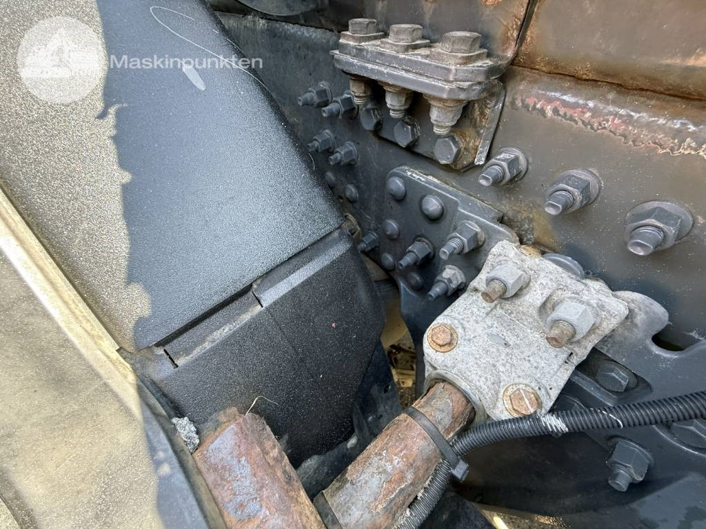 Camión grúa Volvo FM 330: foto 36