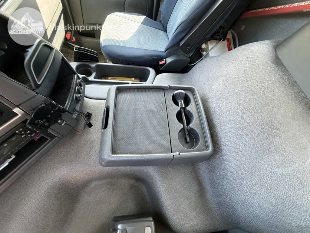 Camión grúa Volvo FM 330: foto 24