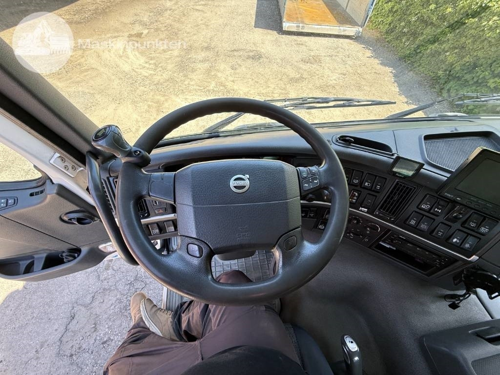 Camión grúa Volvo FM 330: foto 17