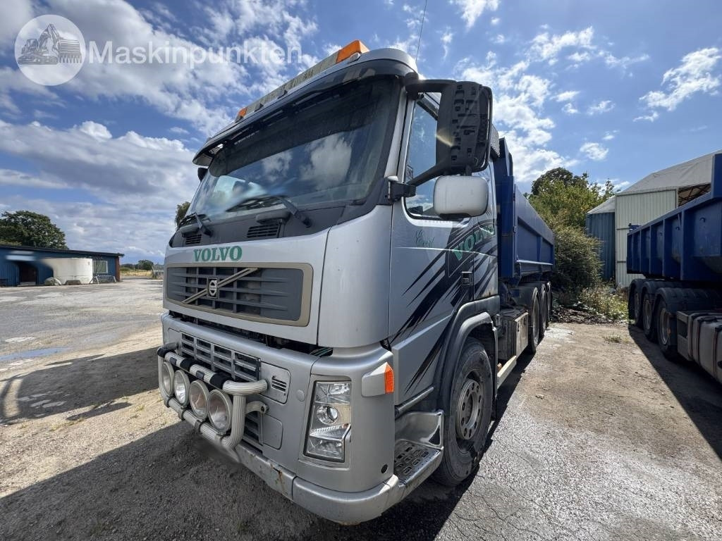 Volvo FM 440 CAMELEONT + BERFLAK + BETONGBLANDARE - Camión portacontenedore/ Intercambiable: foto 1 Volvo FM 440 CAMELEONT + BERFLAK + BETONGBLANDARE - Camión portacontenedore/ Intercambiable: foto 1