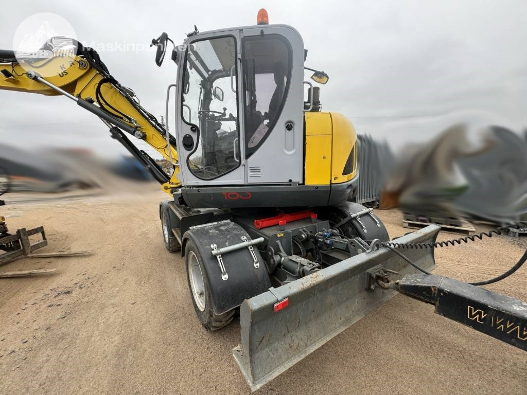 Wacker Neuson EW 100 med vagn - Excavadora de ruedas: foto 4 Wacker Neuson EW 100 med vagn - Excavadora de ruedas: foto 4