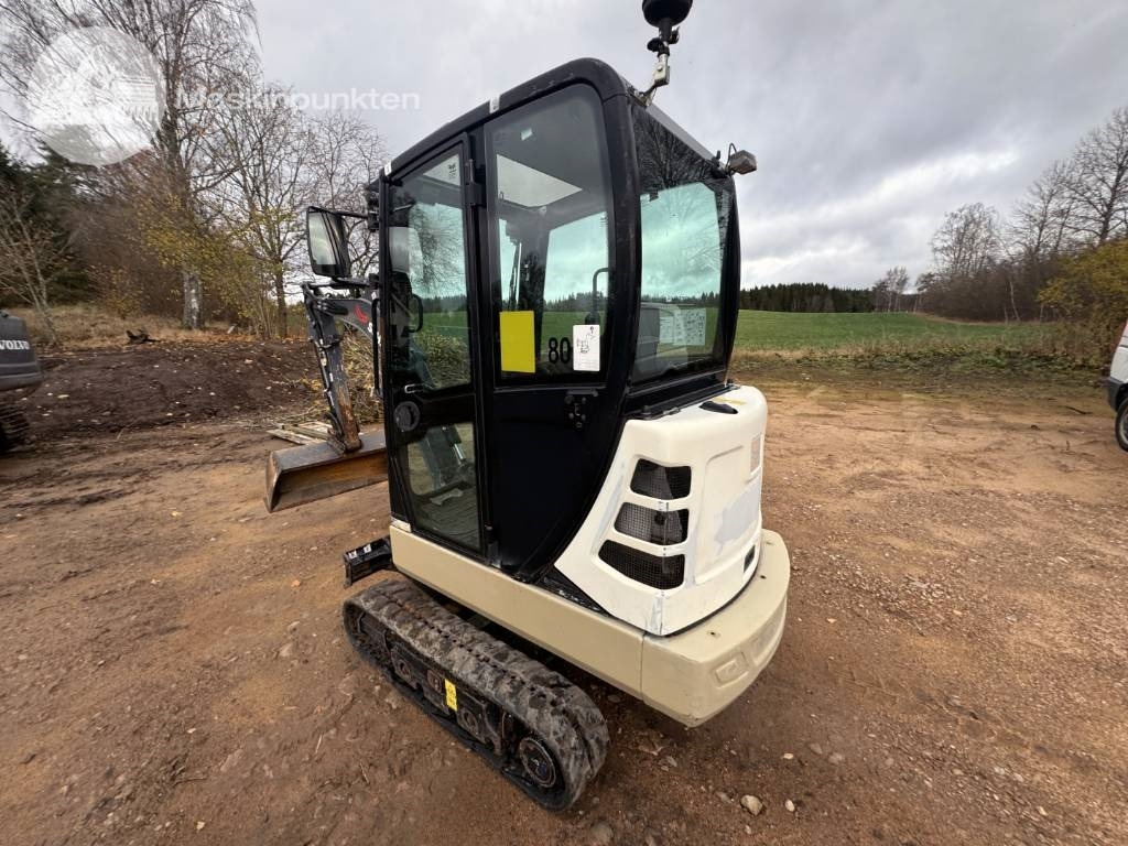 Yanmar TC 22 - Miniexcavadora: foto 3 Yanmar TC 22 - Miniexcavadora: foto 3