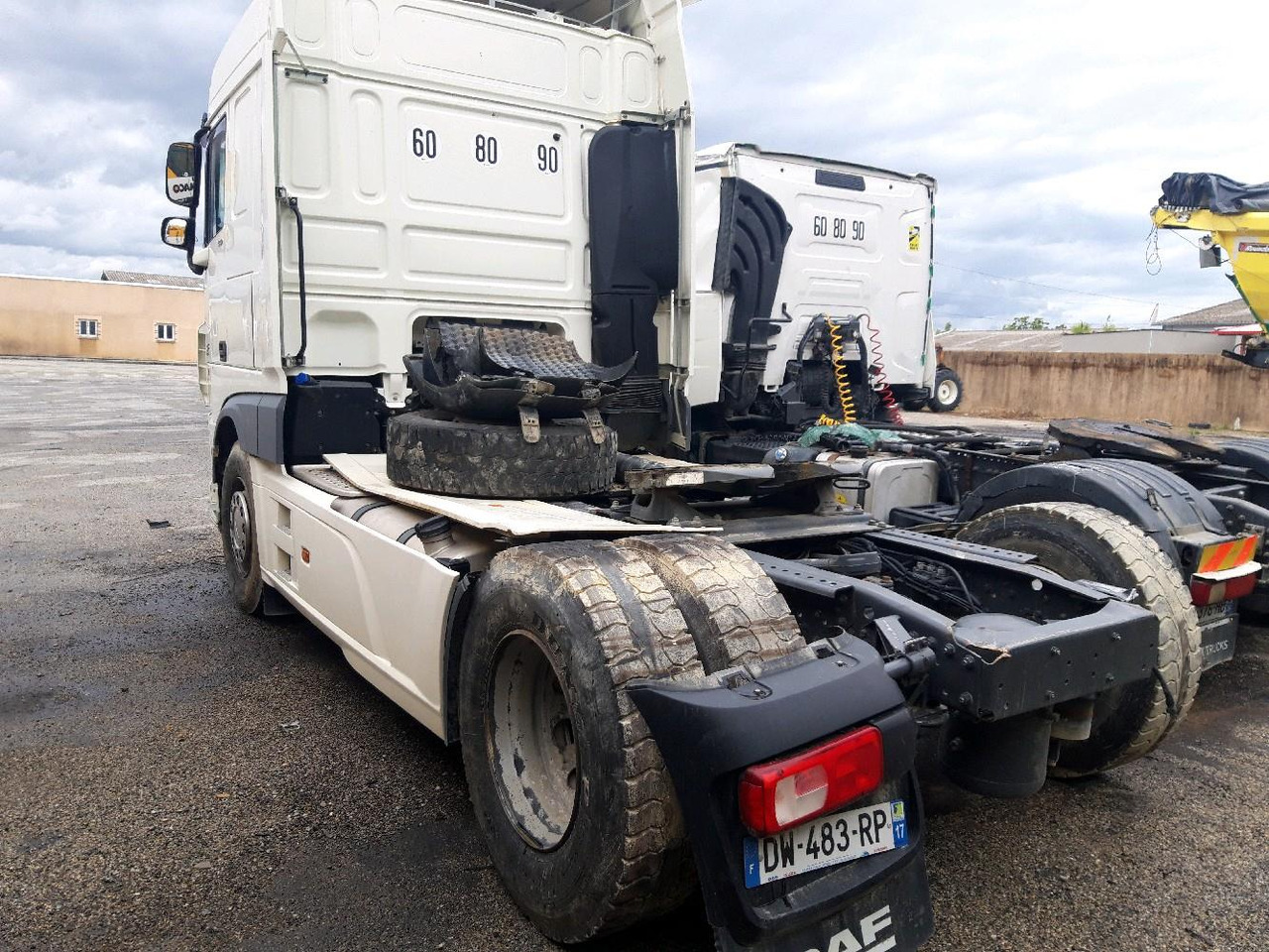 Cabeza tractora DAF XF510: foto 7