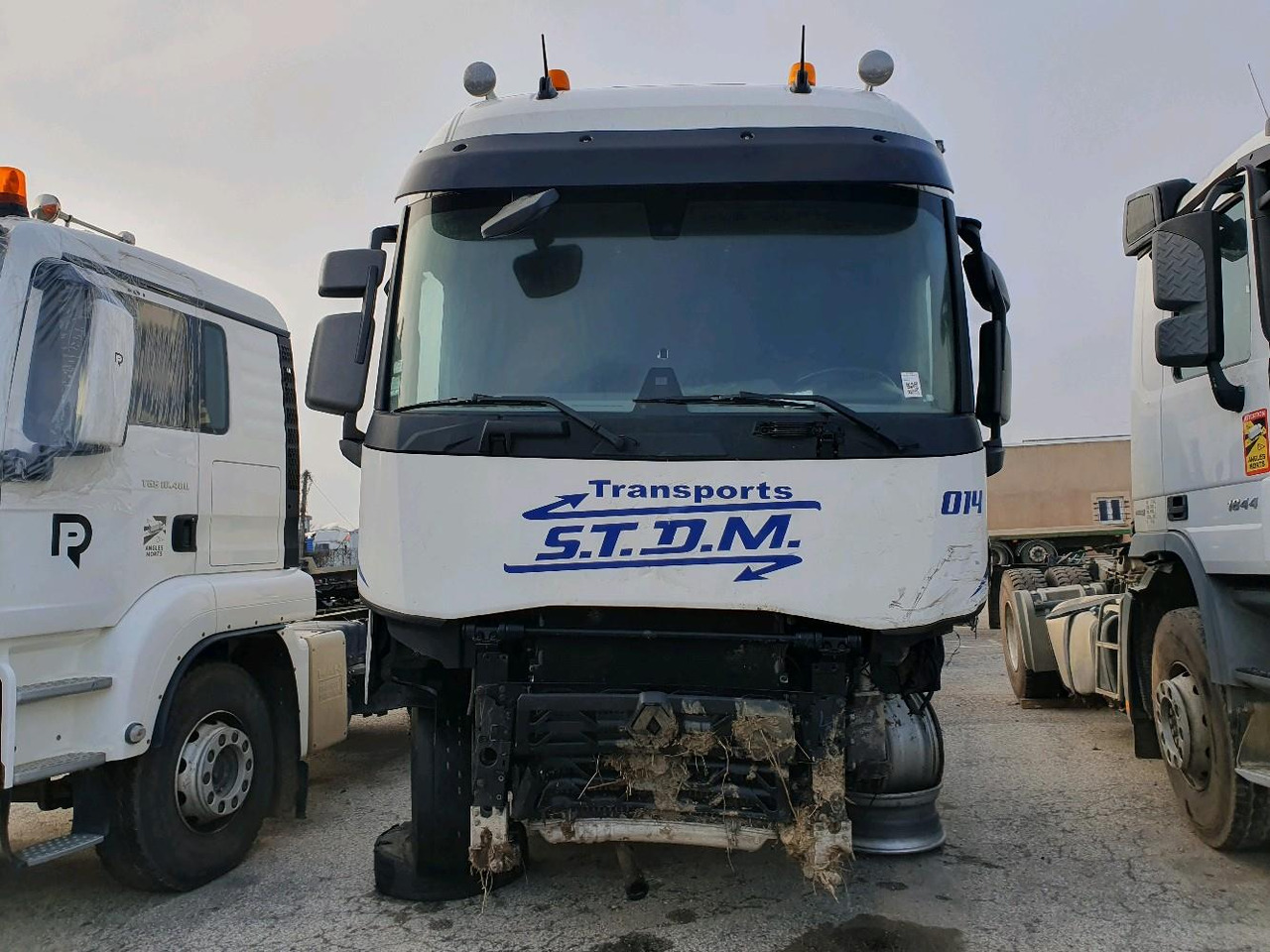 RENAULT T520 - Cabeza tractora: foto 2 RENAULT T520 - Cabeza tractora: foto 2