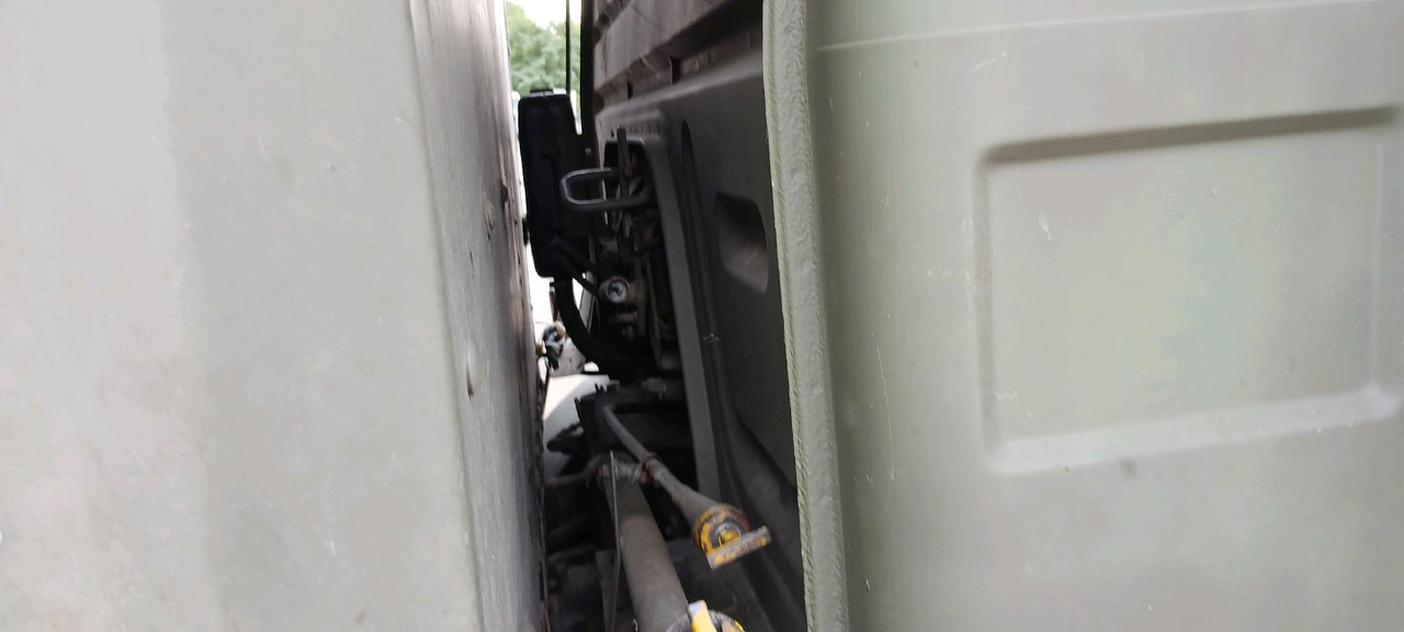 Camión para caballos RENAULT M180 PORTEUR BETAILLERE: foto 17