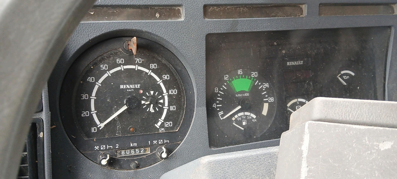 Camión para caballos RENAULT M180 PORTEUR BETAILLERE: foto 13