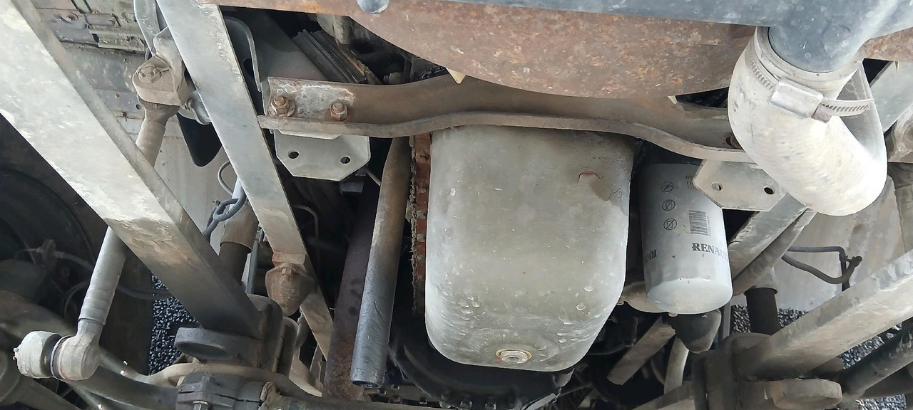 Camión para caballos RENAULT M180 PORTEUR BETAILLERE: foto 16