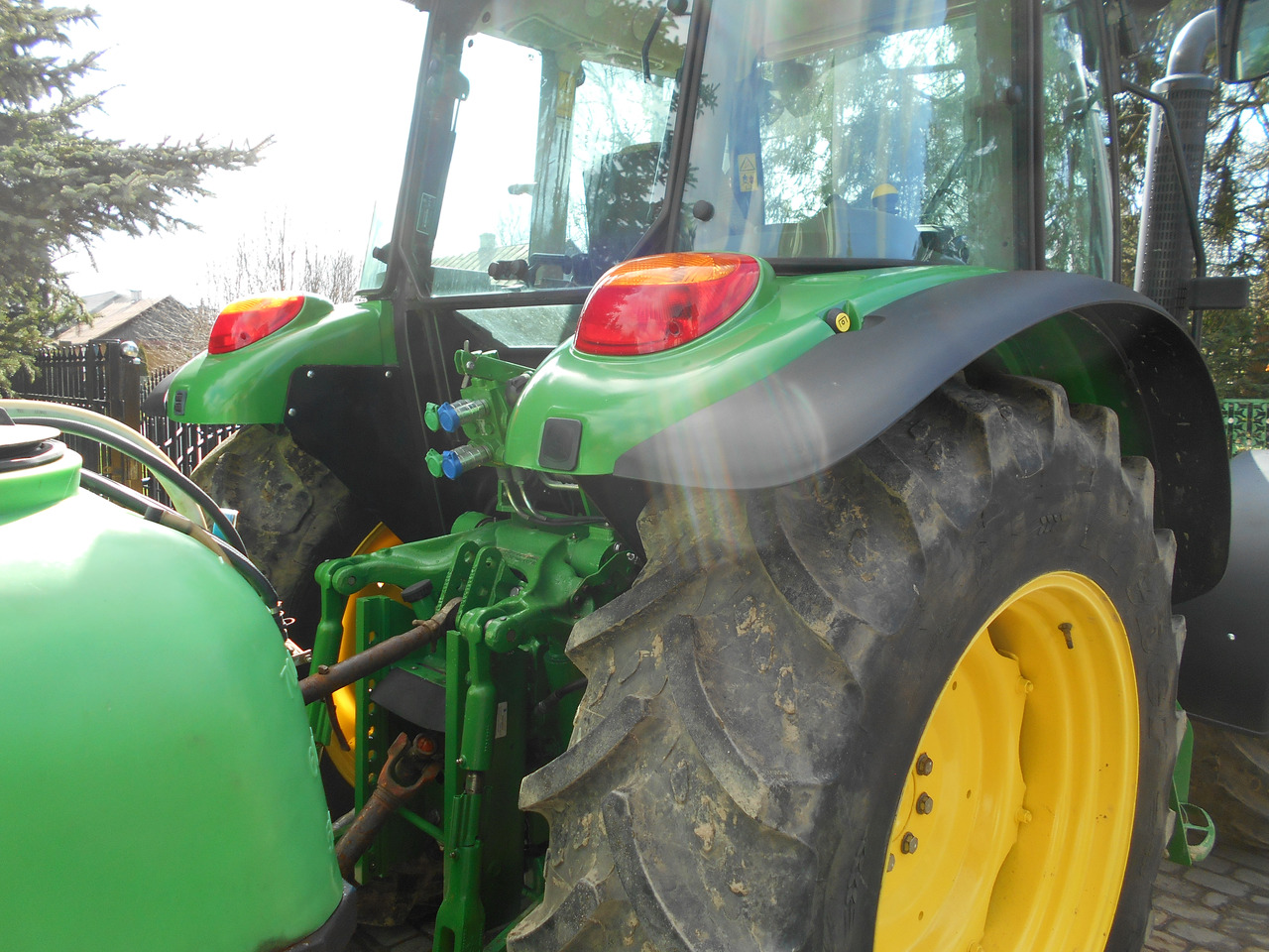 John Deere 5115M - Tractor: foto 3 John Deere 5115M - Tractor: foto 3