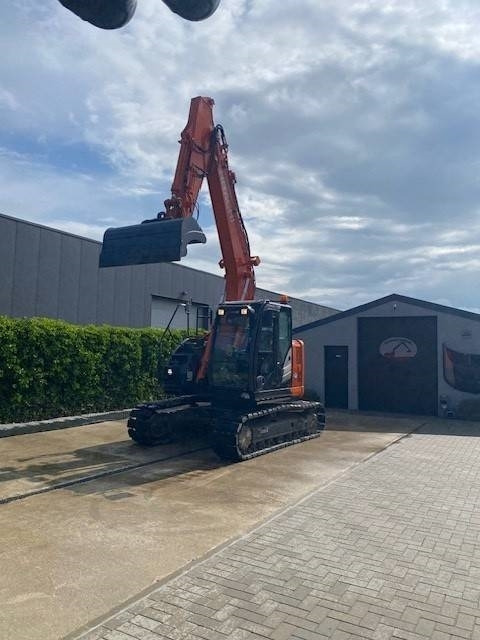 Hitachi ZX 135 US-6 - Excavadora de cadenas: foto 3 Hitachi ZX 135 US-6 - Excavadora de cadenas: foto 3