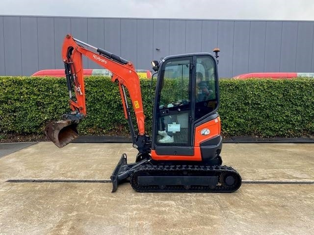 Kubota U 27-4 - Miniexcavadora: foto 1 Kubota U 27-4 - Miniexcavadora: foto 1