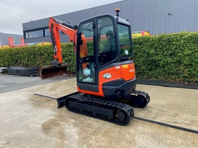 Kubota U 27-4 - Miniexcavadora: foto 2 Kubota U 27-4 - Miniexcavadora: foto 2