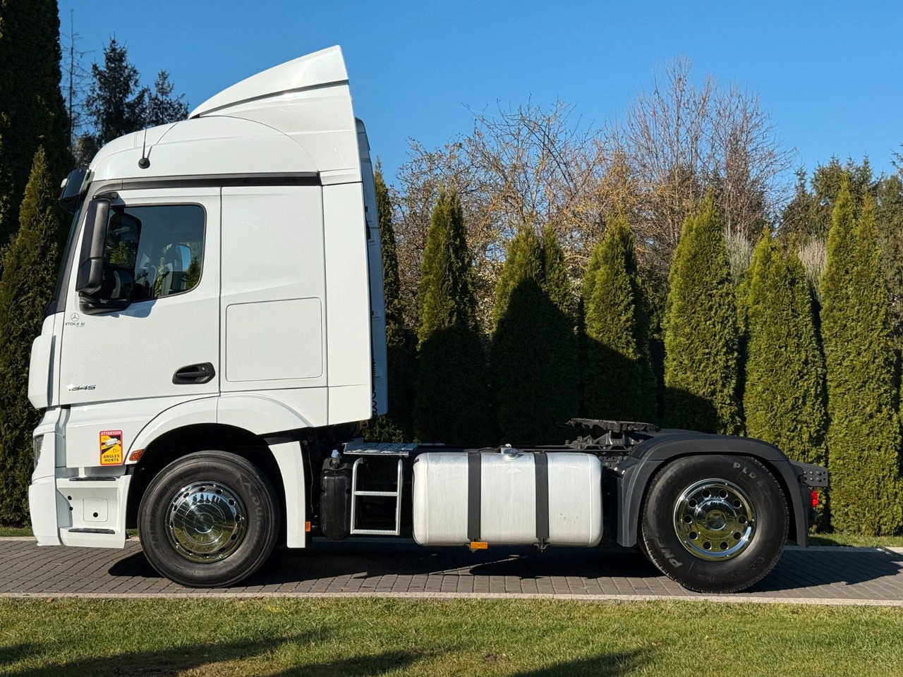 Mercedes-Benz ACTROS 1845 - Cabeza tractora: foto 4 Mercedes-Benz ACTROS 1845 - Cabeza tractora: foto 4