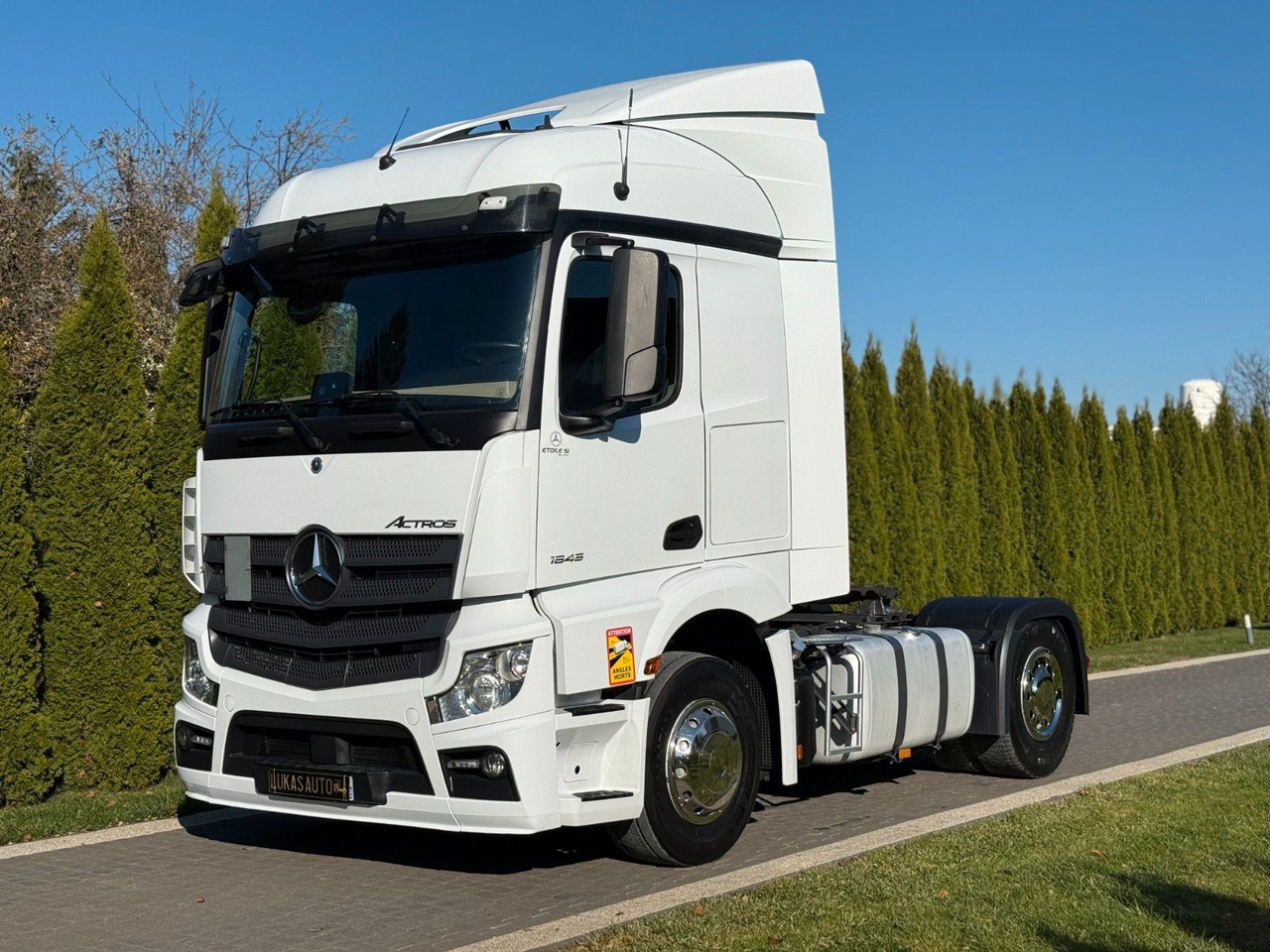 Mercedes-Benz ACTROS 1845 - Cabeza tractora: foto 1 Mercedes-Benz ACTROS 1845 - Cabeza tractora: foto 1