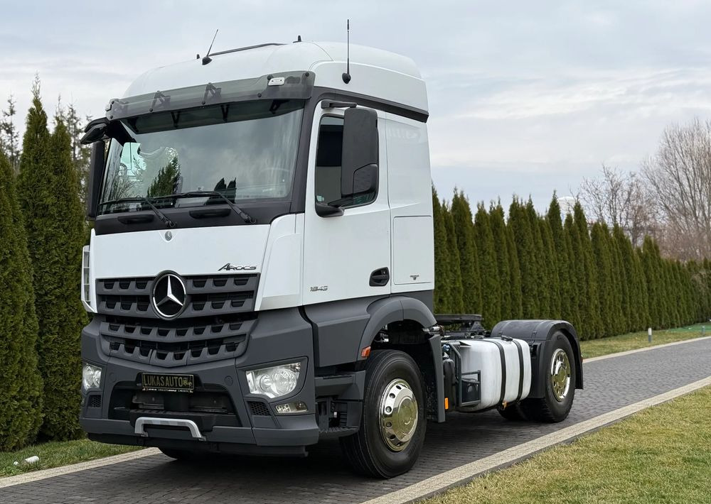 Mercedes-Benz AROCS 1843 HYDRAULIKA - Cabeza tractora: foto 1 Mercedes-Benz AROCS 1843 HYDRAULIKA - Cabeza tractora: foto 1
