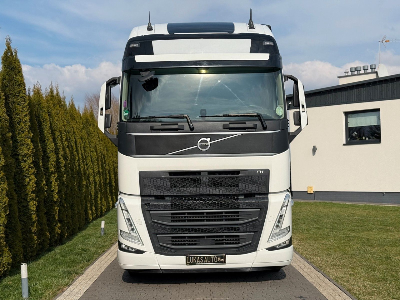 Volvo FH 460 XL PARK COOL TV - Cabeza tractora: foto 3 Volvo FH 460 XL PARK COOL TV - Cabeza tractora: foto 3