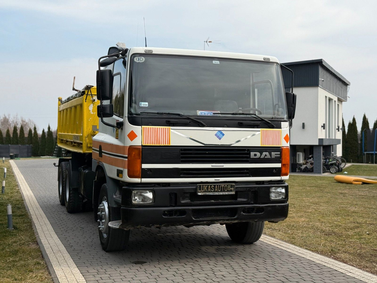 DAF CF 85 400 6x4 KIPPER - Camión volquete: foto 2 DAF CF 85 400 6x4 KIPPER - Camión volquete: foto 2