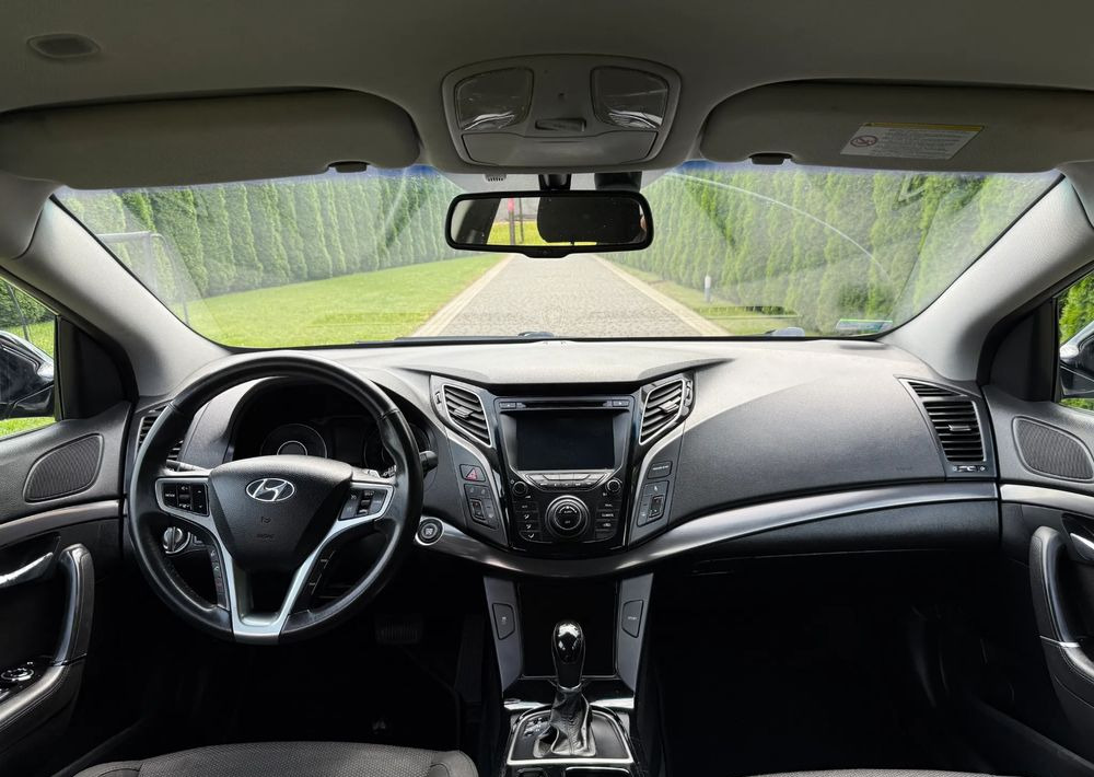 Coche Hyundai i40 1.7 CRDi Comfort: foto 11