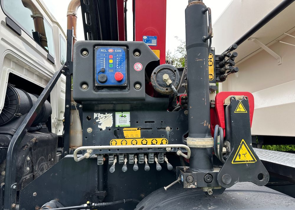 Camión volquete MAN TGS 440 / 8x4 / HMF 1530 / HYDROBURTA: foto 14