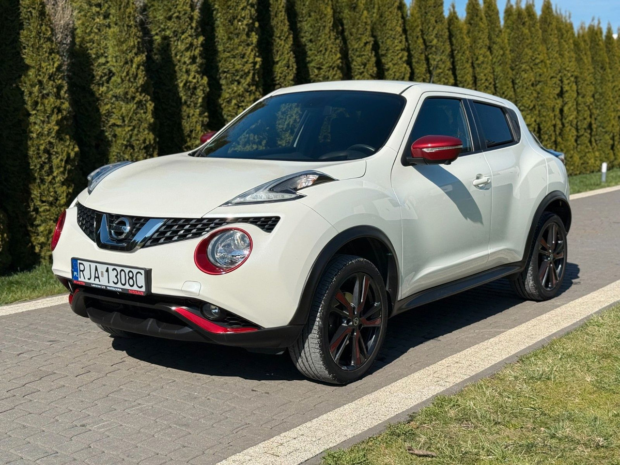 Nissan Juke N-Connecta - SUV/ Todoterreno: foto 1 Nissan Juke N-Connecta - SUV/ Todoterreno: foto 1