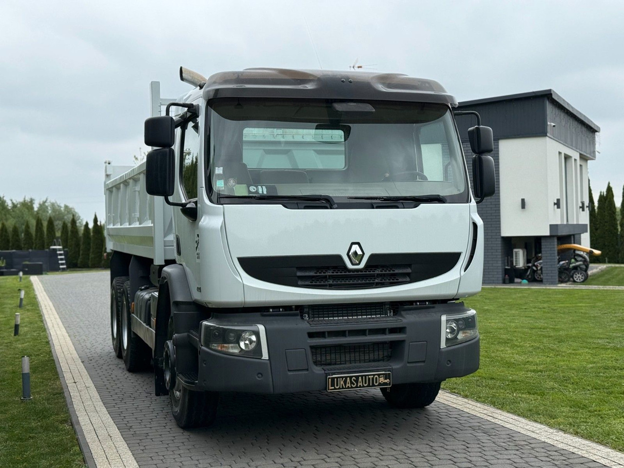 Renault PREMIUM 410 DXI 6X4 TIPPER - Camión volquete: foto 4 Renault PREMIUM 410 DXI 6X4 TIPPER - Camión volquete: foto 4