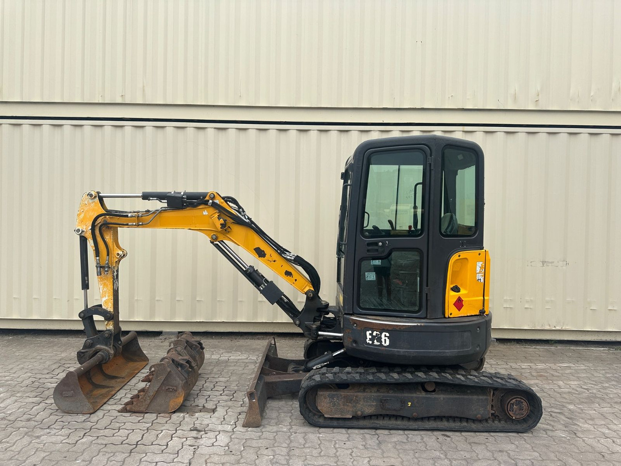 Bobcat E26 / 2015 BJ / 3 x Löffel / 3.441 H - Miniexcavadora: foto 2 Bobcat E26 / 2015 BJ / 3 x Löffel / 3.441 H - Miniexcavadora: foto 2