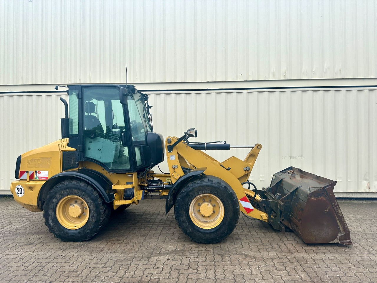 CAT 908H2 / Deutsche Maschine / Schaufel + Gabel - Cargadora de ruedas: foto 1 CAT 908H2 / Deutsche Maschine / Schaufel + Gabel - Cargadora de ruedas: foto 1