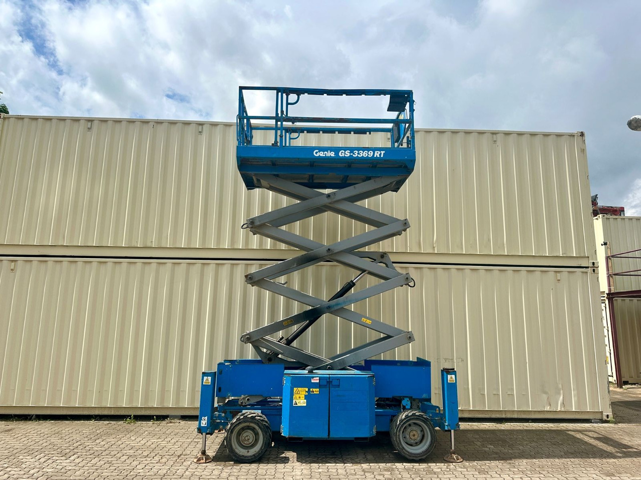 Genie GS3369RT 4x4 Scherenbühne, 12 Meter - Plataforma de tijeras: foto 1 Genie GS3369RT 4x4 Scherenbühne, 12 Meter - Plataforma de tijeras: foto 1