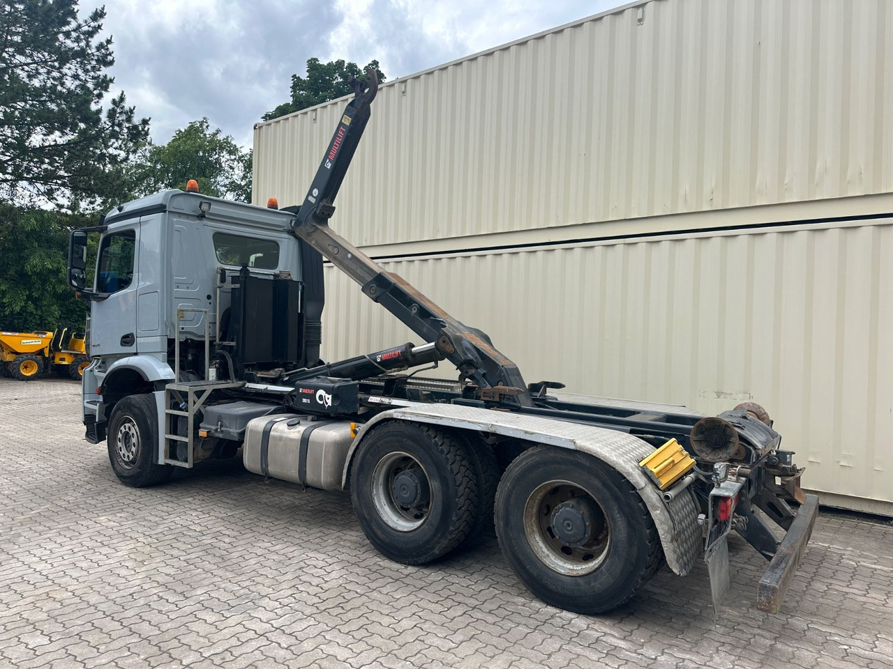 Mercedes-Benz Arocs 2643/Hiab M. /1. Hd /R.St. 3.90m/265.773KM - Camión multibasculante: foto 3 Mercedes-Benz Arocs 2643/Hiab M. /1. Hd /R.St. 3.90m/265.773KM - Camión multibasculante: foto 3
